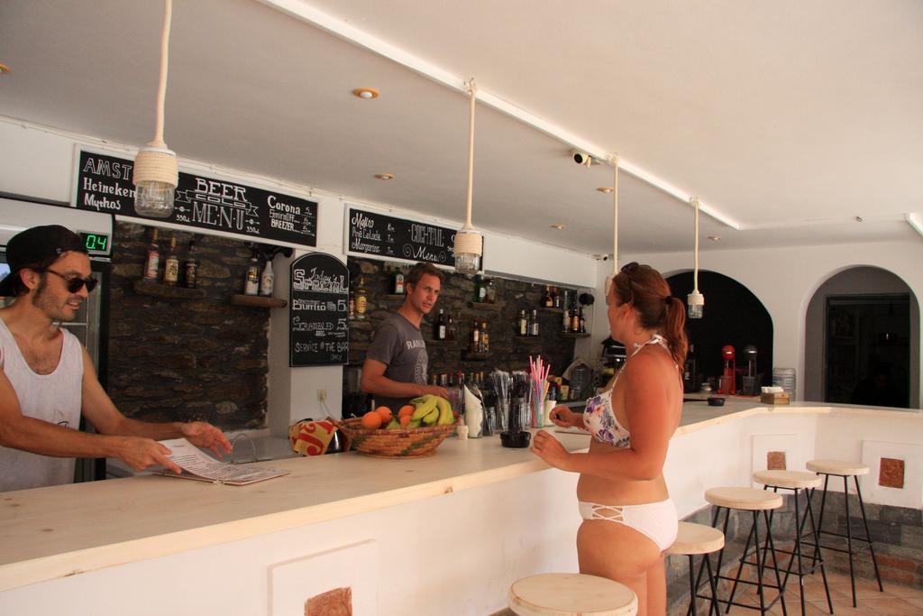 Armadoros Hotel / Ios Backpackers ภายนอก รูปภาพ