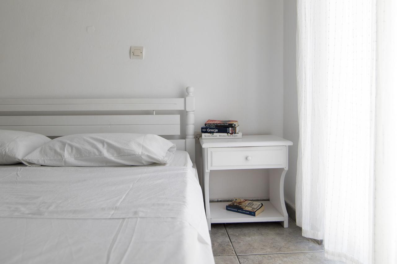 Armadoros Hotel / Ios Backpackers ภายนอก รูปภาพ
